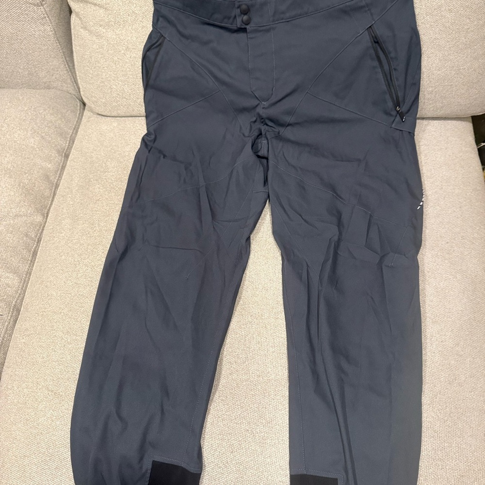 Men's Dark Gray Cargo Pants